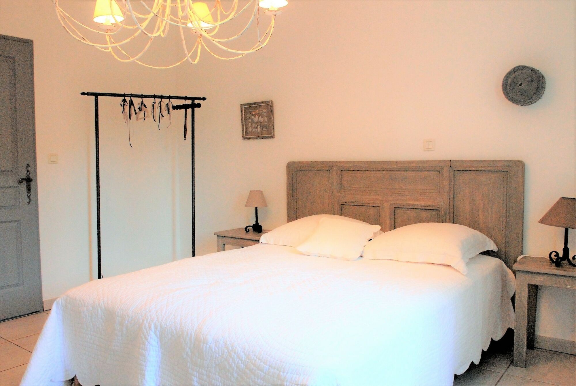 Lousoan Bed & Breakfast Екс ан Прованс Екстериор снимка